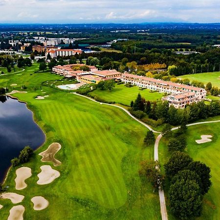 Le Robinie Golf & Resort Solbiate Olona Extérieur photo