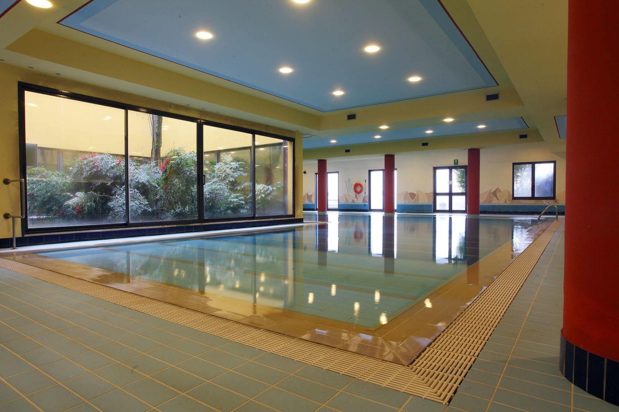 Le Robinie Golf & Resort Solbiate Olona Extérieur photo