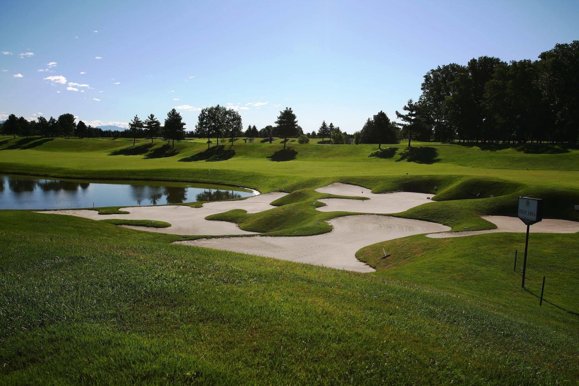 Le Robinie Golf & Resort Solbiate Olona Extérieur photo