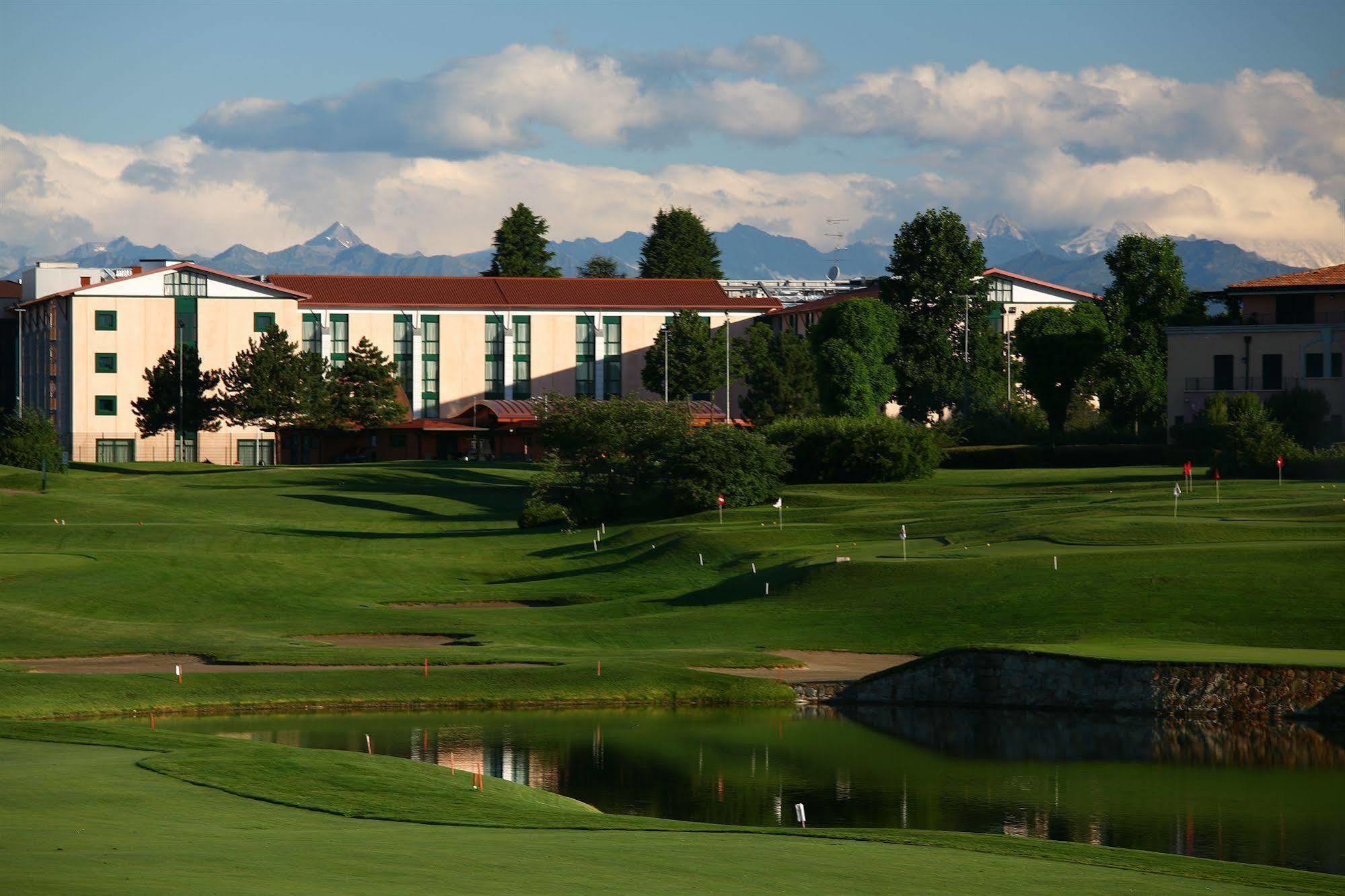 Le Robinie Golf & Resort Solbiate Olona Extérieur photo